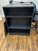 BLACK BOOKSHELF WITH 3 SHELVES - 42''x32''