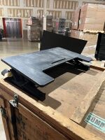MANUAL TABLE TOP RISER