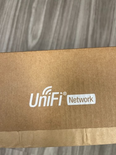 UNIFI NETWORKING SWITCH