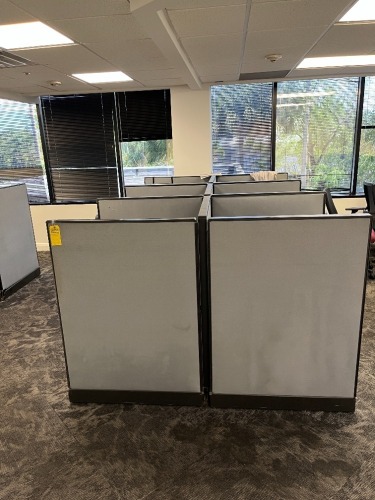GRAY CUBICLE STATIONS - 3'x3'
