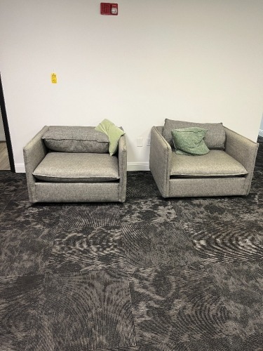 GRAY FABRIC EXTRA LARGE CLUB CHAIR