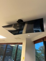 SAMSUNG TELEVISION WITH MOTORIZED CEILING MOUNTS - WITH REMOTE FOR MOUNT / WITH REMOTE FOR TV - APPROXIMATELY 50''