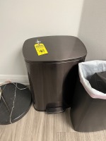 ASSORTED GARBAGE CANS