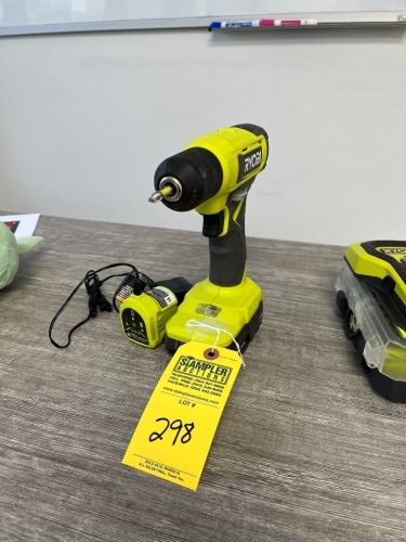 RYOBI PCL201 3/8'' DRILL WITH BATTERY & CHARGER (LIKE NEW)