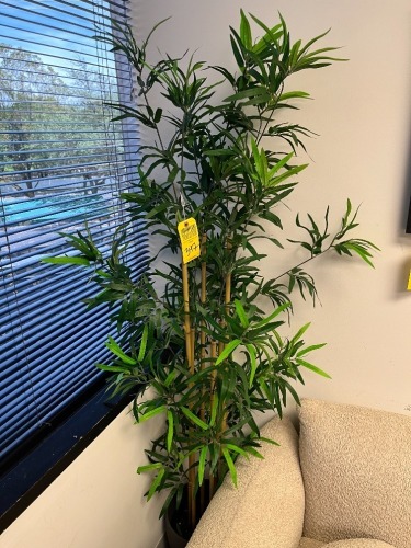 ARTIFICIAL TREE