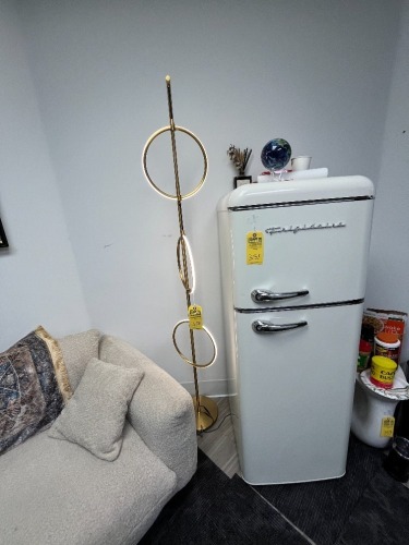 3 RING FLOOR LAMP