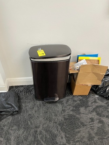 GARBAGE CAN