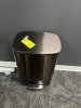 GARBAGE CAN
