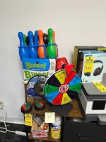 LOT ASSORTED GAMES - SPIN WHEEL, BINGO, JENGA, ETC