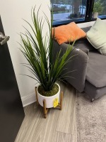 ARTIFICIAL PLANT IN POT WITH STAND