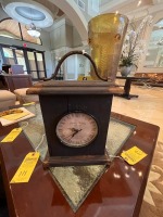 WOOD MANTLE CLOCK