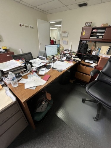DESK WITH 3 DRAWER CABINET