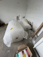 4' ROLLS OF BUBBLE WRAP - 250'