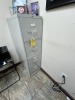 METAL FILE CABINET WITH 4 DRAWERS