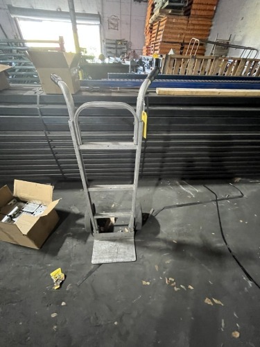 HAND TRUCK