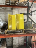 PALLET ASSORTED PARTITION POSTS, BASE GUARDS, ETC