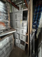 HALLOWAY 18-CUBBY LOCKER