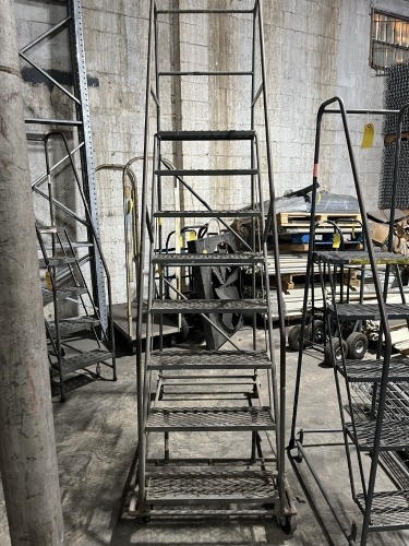 8-STEP ROLLING WAREHOUSE LADDER