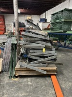 PALLETS TABLES & BASES