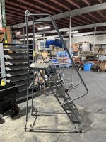 5-STEP ROLLING LADDER