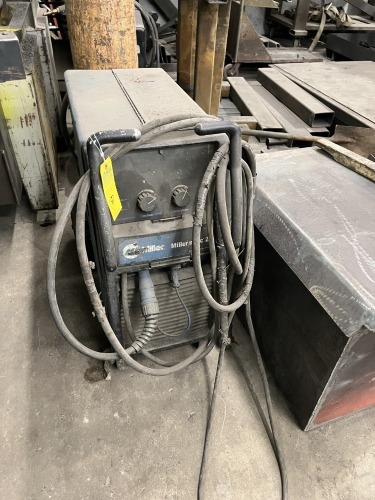 MILLER MILLERMATIC 252 WELDER