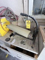 PAPER DISPENSER