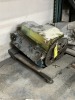 FORD BLUE V6 MOTOR - 2