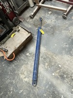 HYDRAULIC PISTON