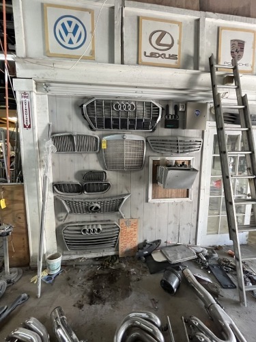 ASSORTED AUTOMOTIVE GRILLS