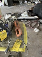 CHICAGO ELECTRIC CORDED CUT-OUT TOOL
