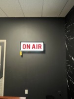 ON AIR LIGHT-UP SIGN