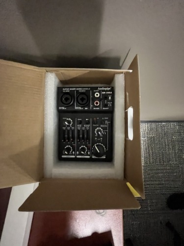 AUDIO PIPE AQM-1200XLR MIXING BOARD