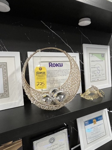 SPARKLY BASKET DECOR