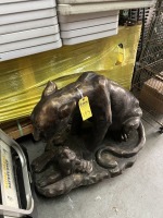 LARGE METAL STATUE - CHEETAH MOTHER WITH CUB
