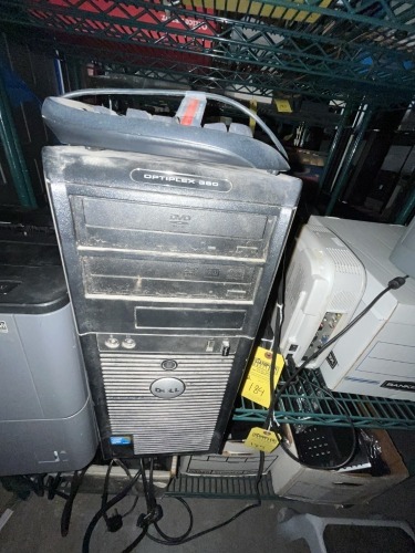 DELL COMPUTER WITH KEYBOARD
