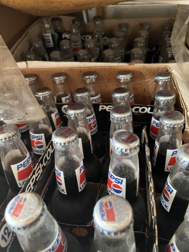 BOXES ASSORTED COLLECTIBLE BOTTLED SODA - PEPSI / COKE - MARLINS '93, ETC (LOCATED IN HOLLYWOOD, FL)