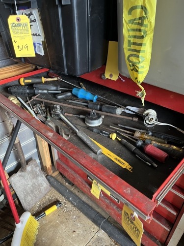 CONTENTS OF DRAWER - SCREWDRIVERS, ETC (LOCATED IN HOLLYWOOD, FL)