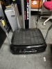 CONFIDENCE FITNESS VIBRATION MACHINE - 3
