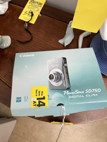 CANON POWERSHOT SD750 DIGITAL CAMERA WITH CASE IN BOX