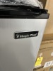 MAGIC CHEF STAINLESS STEEL / BLACK REFRIGERATOR WITH FREEZER COMPARTMENT - 2
