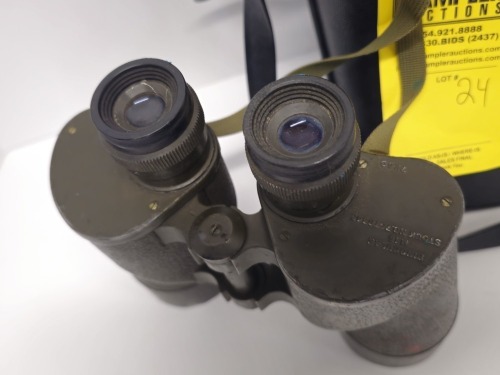 U.S. Military WWII-Era M16 7x50 Binoculars with Case