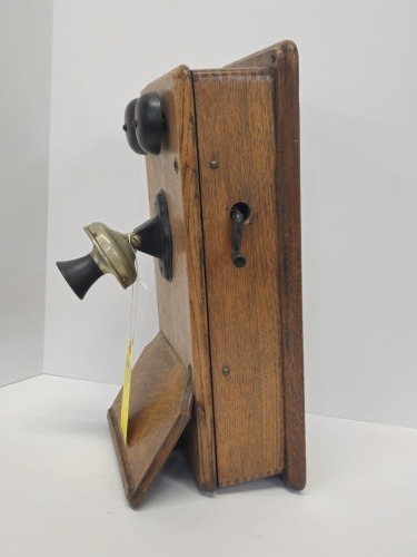 Antique Oak Wall Mounted Crank Telephone Kellogg Switchboard & Supply Co. 1900s