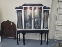Vintage Chinoiserie Hollywood Regency Illuminated Curio Cabinet