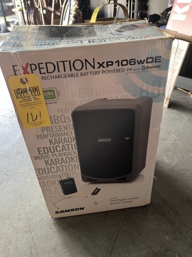 SAMSON EXPEDITION XP106WDE BATTERY POWERED PA SPEAKER WITH CHARGER, BODY PACK TRANSMITTER & MIC