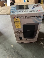 SAMSON EXPEDITION XP106WDE BATTERY POWERED PA SPEAKER WITH CHARGER, BODY PACK TRANSMITTER & MIC