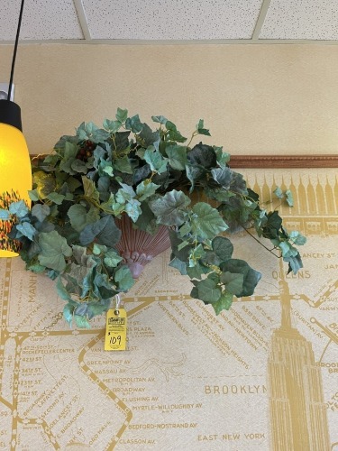 ARTIFICIAL PLANTS WITH WALL PLANTER DECOR