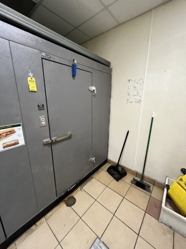 NORLAKE WALK-IN COOLER / FREEZER COMBO - APPROXIMATELY 12'x6'