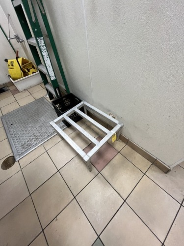 ALUMINUM DUNNAGE RACK