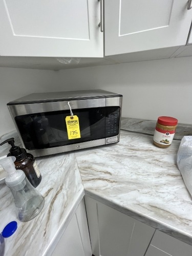 GE STAINLESS STEEL MICROWAVE
