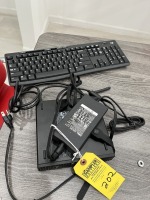 DELL OPTIPLEX 780 LAPTOP WITH CHARGER CORD & KEYBOARD